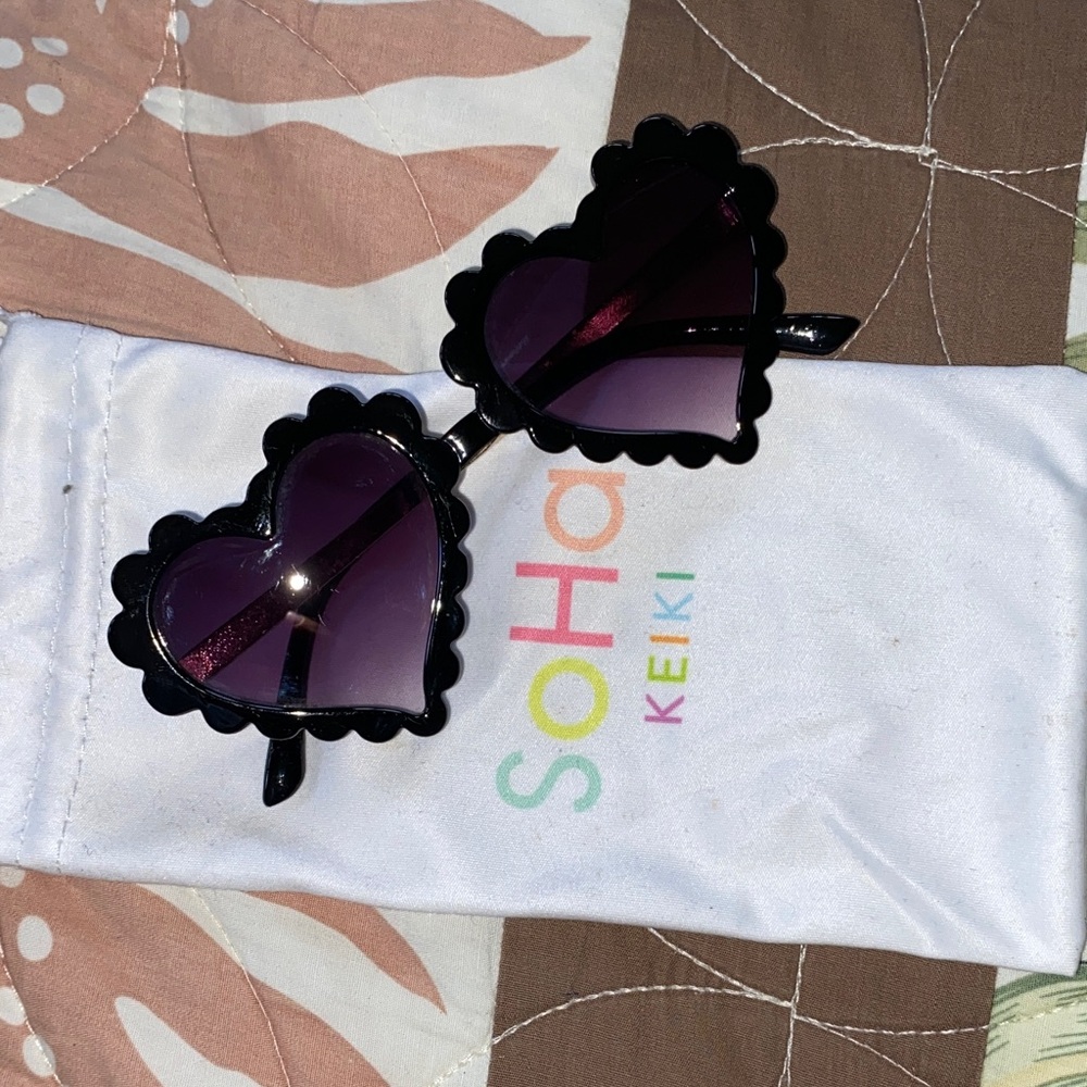Black Heart-Shaped Kids Sunglasses